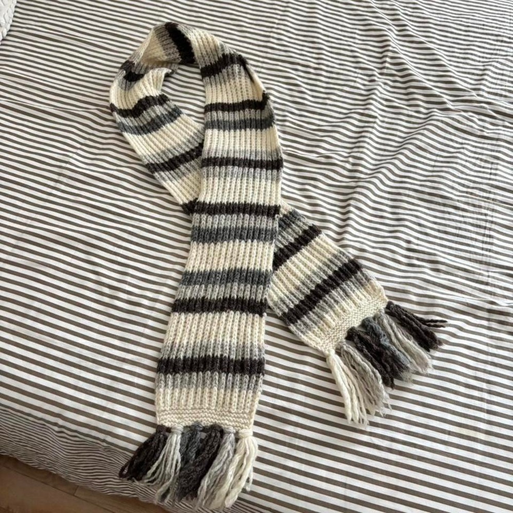 VINTAGE STRIPED SCARF - Picture 3 of 4